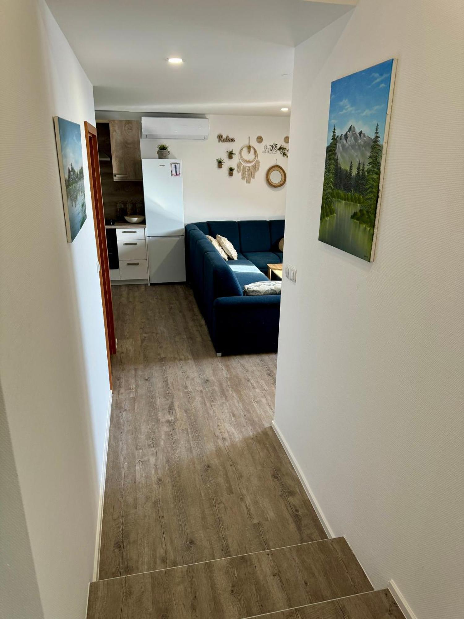 Sunny Oak Estate Lejlighed Mengeš Eksteriør billede